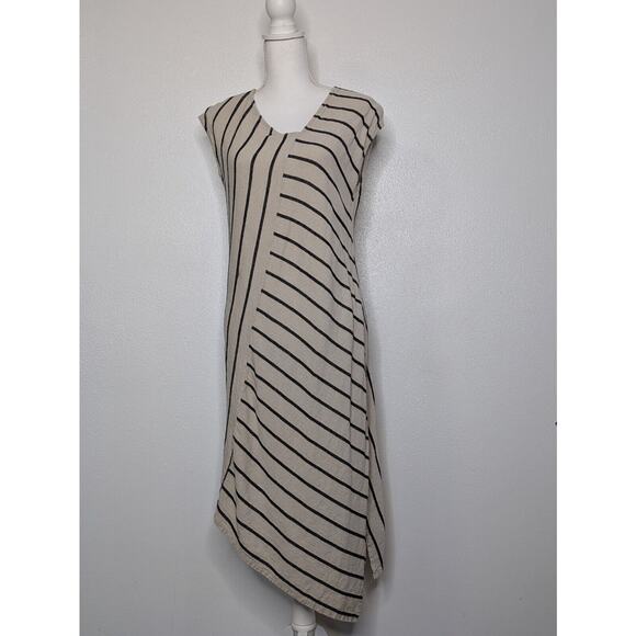 Tahari Dresses & Skirts - Women's Cream Tahari Sheath Black White Stripe Sleeveless Dress Size Medium